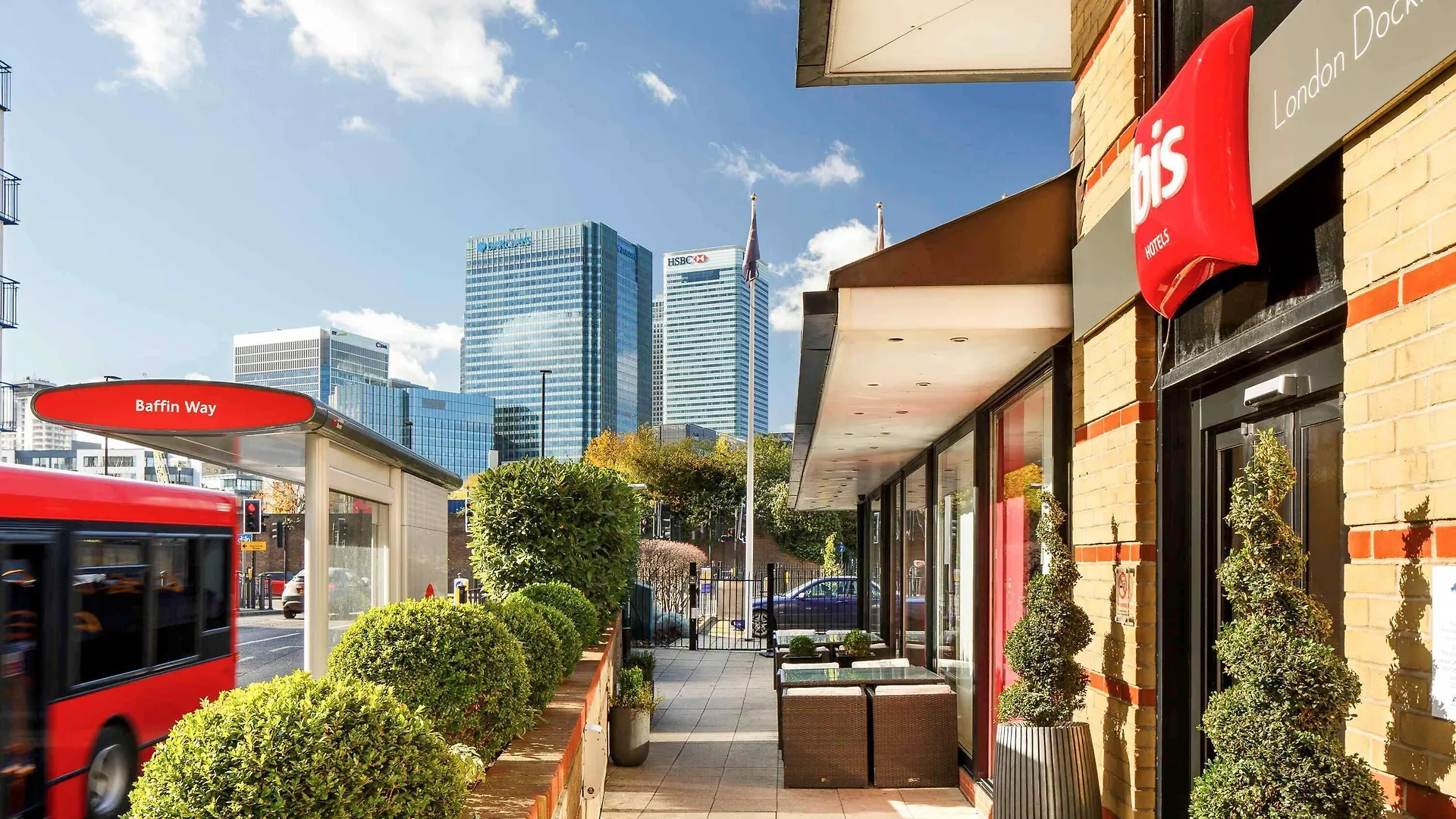 Where to Stay Near London City Airport: 13 Best Hotels in Canary Wharf & Docklands