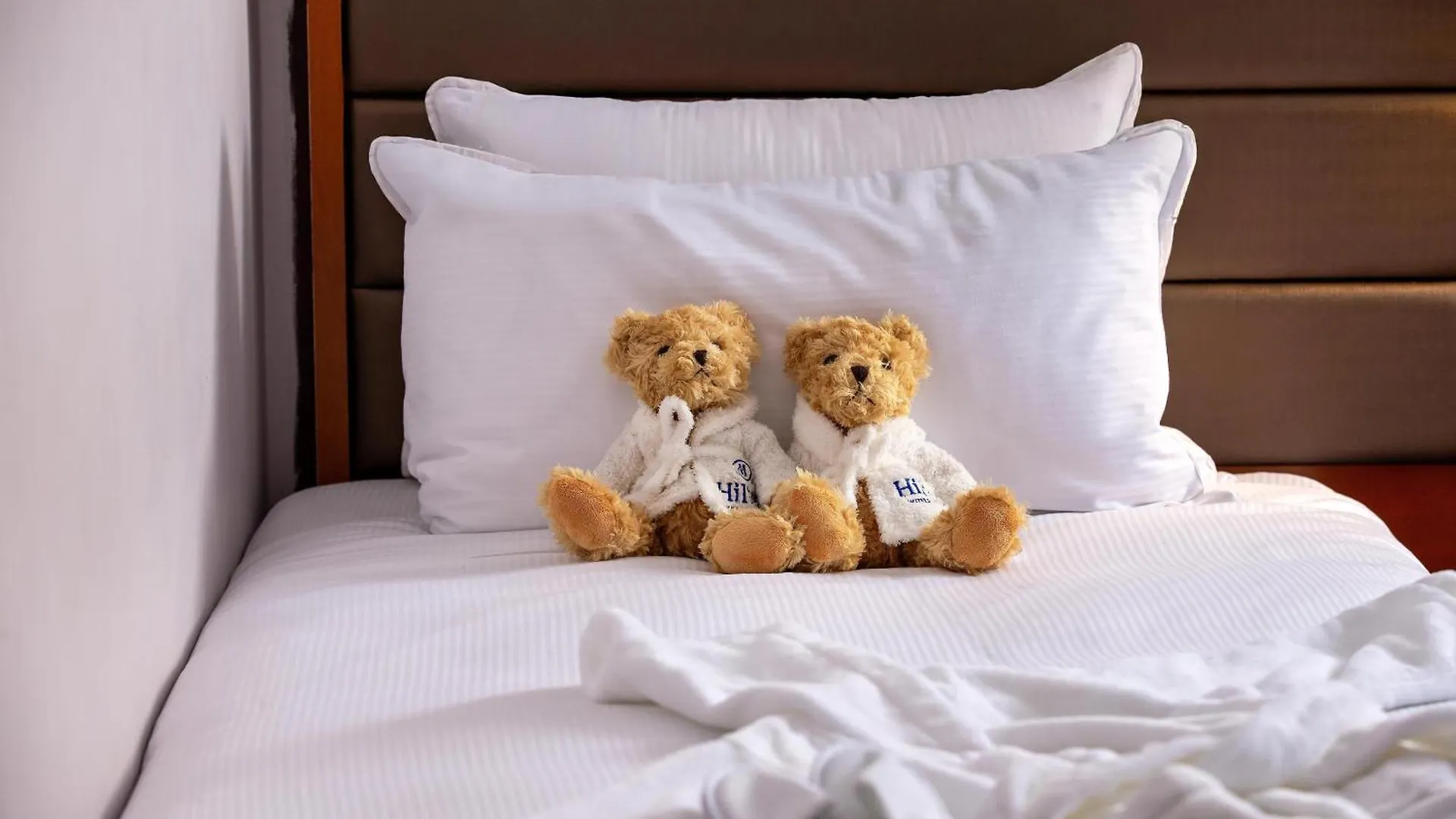 Staying Near Kensington Gardens: 4 Hilton Hotels Compared