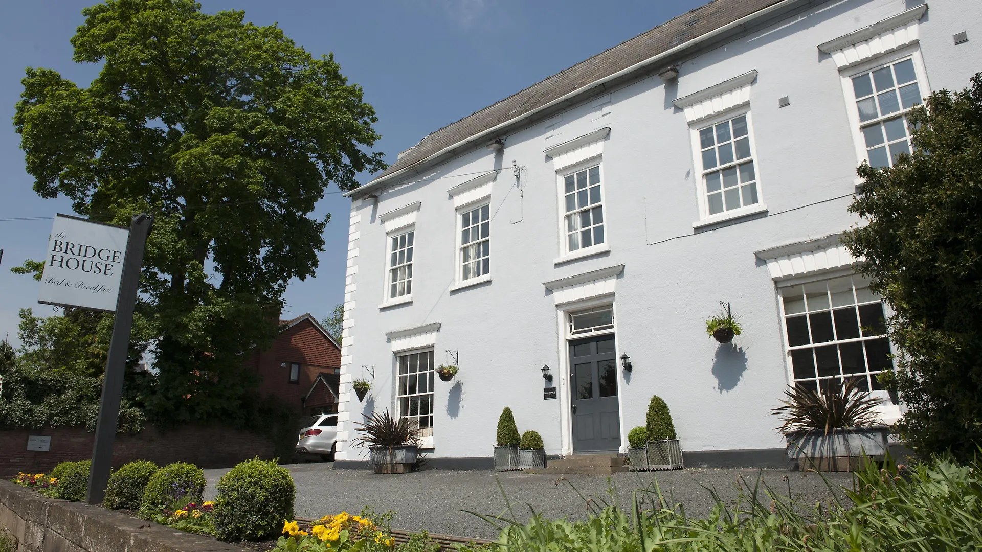 4 Central Hotels Close to Symonds Yat & Yat Rock