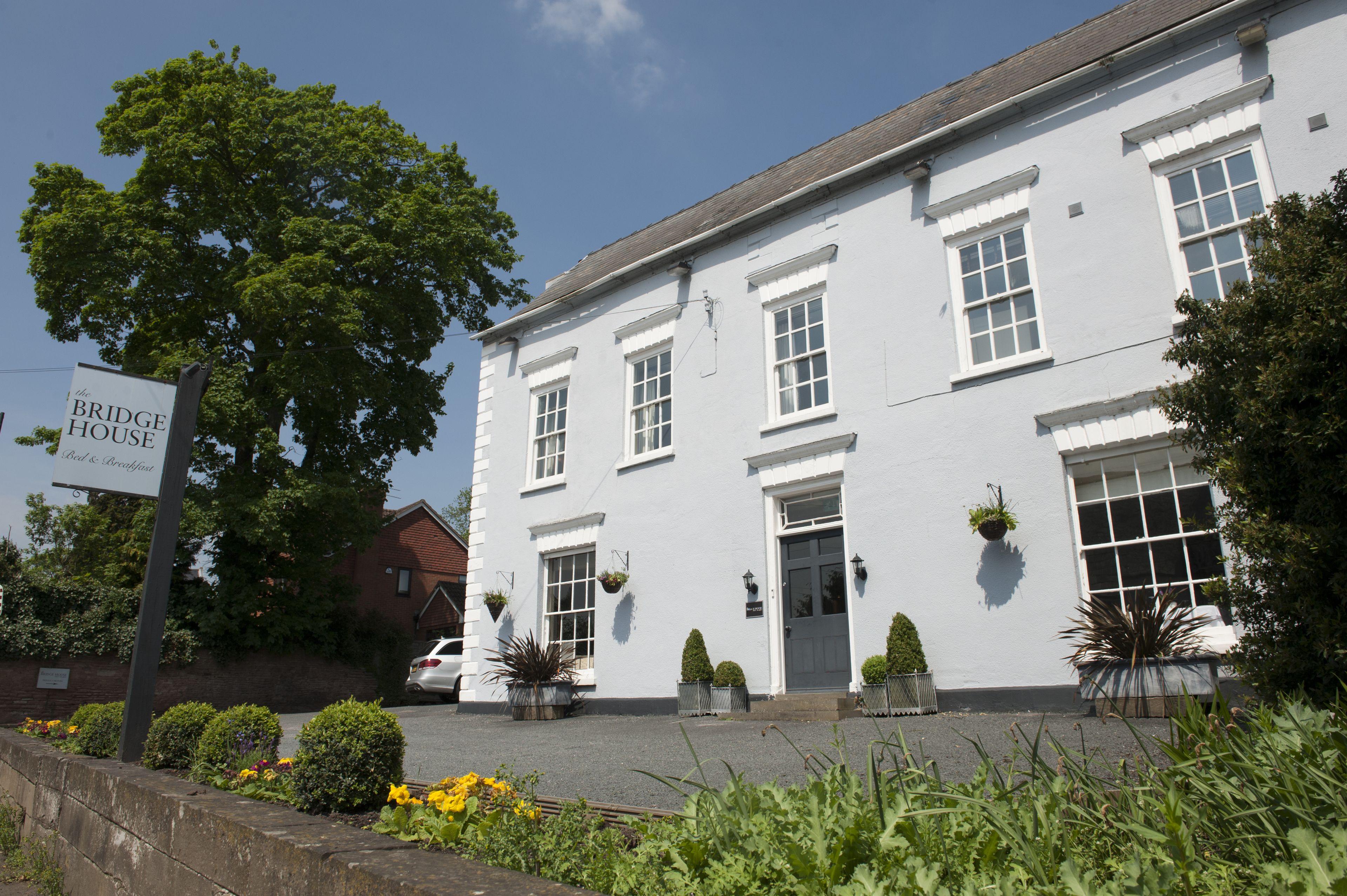 4 Central Hotels Close to Symonds Yat & Yat Rock