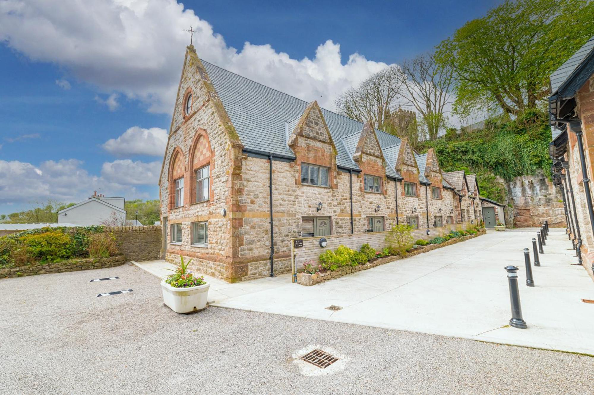 4 Best Hotels in Cumbria for Solo Travellers in 2025